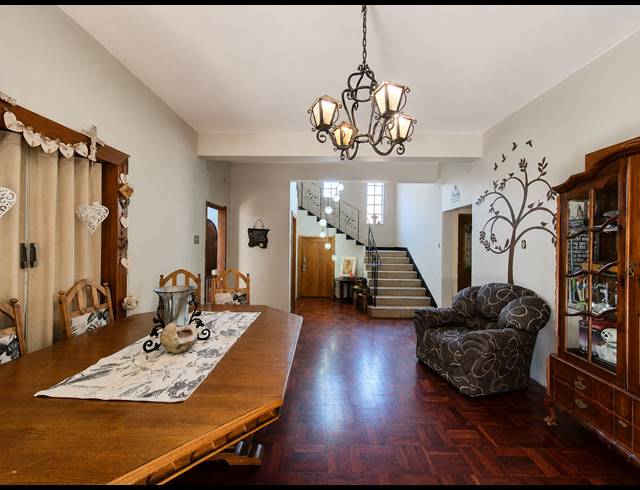 5 BEDROOM HOUSE FOR SALE IN UNITAS PARK